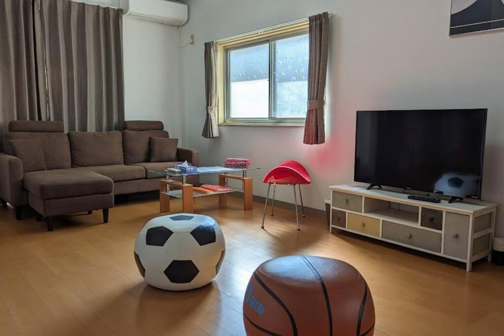 Roomy 4Br Home Sleeps 9／Shinosaka／Large Groups Osaka Exterior foto