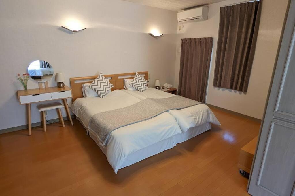 Roomy 4Br Home Sleeps 9／Shinosaka／Large Groups Osaka Exterior foto
