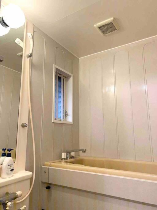 Roomy 4Br Home Sleeps 9／Shinosaka／Large Groups Osaka Exterior foto